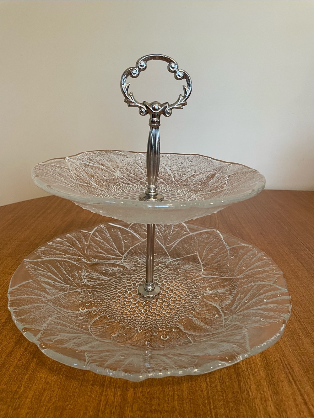 Mikasa Crystal Vintage Dewdrops Two Tier Tidbit Server RC140/009